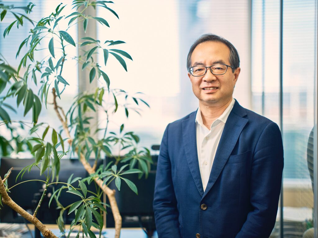 淵邊 善彦先生 写真